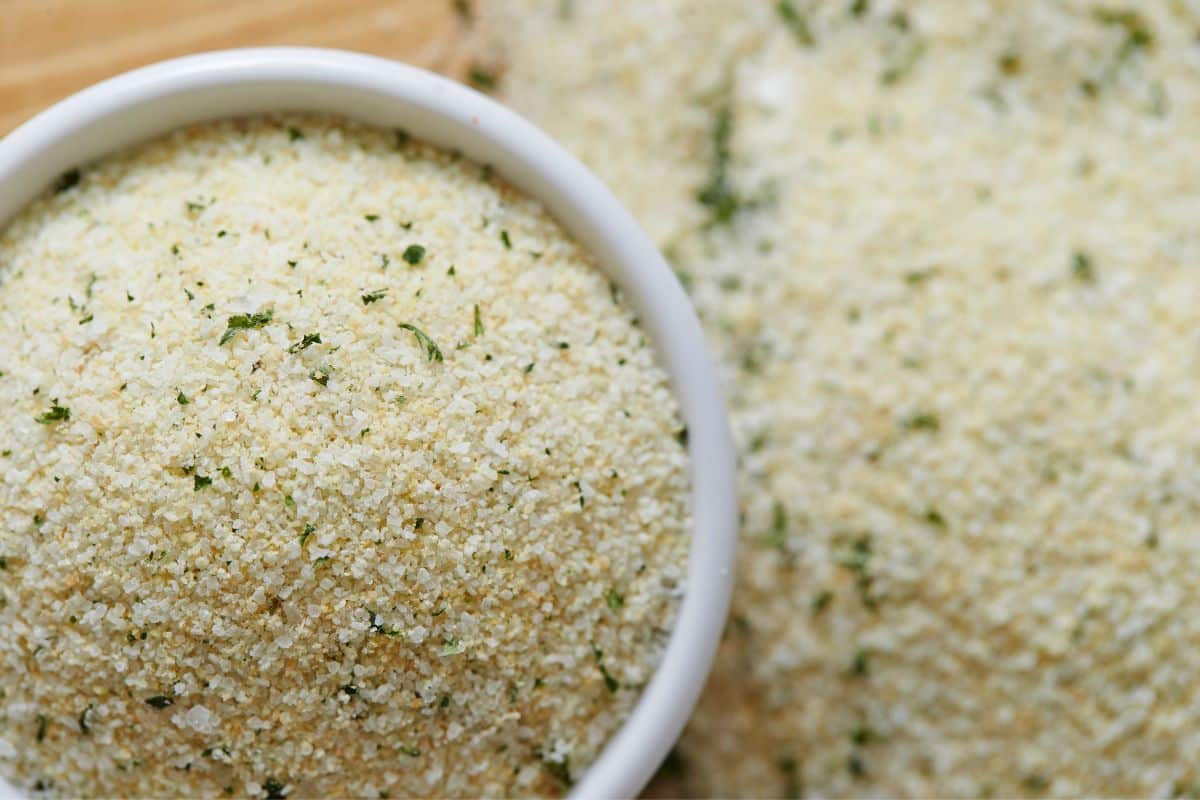 10 Best Garlic Salt Substitutes - The First Step to Low Sodium Diet - Also  The Crumbs Please